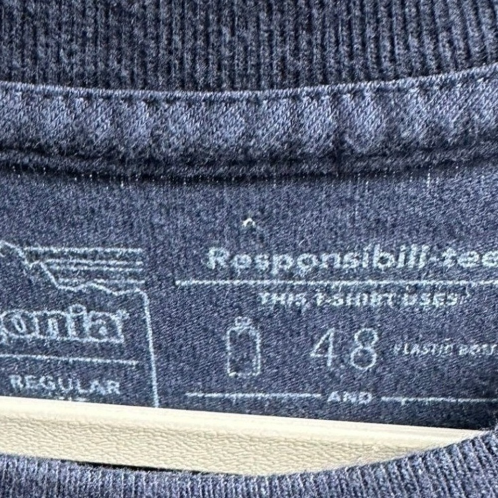 Patagonia Responsibili-Tee Mens M Blue Long Sleeve P-6 Logo Outdoors Gorpcore - Picture 11 of 11